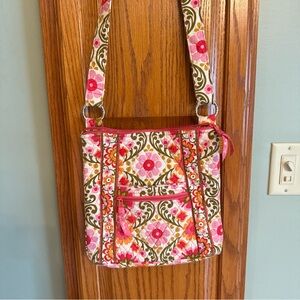 Vintage Retired vera bradley crossbody Pink/green Floral. Non Smoking Home
